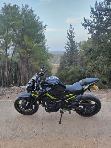 מודעת רכב קאוואסאקי Z900