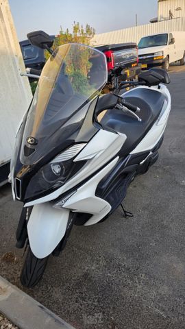 מודעת רכב קימקו דאון-טאון 350