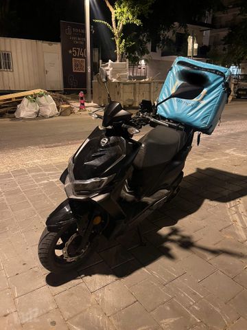 מודעת רכב סאן יאנג Jet 4 RX