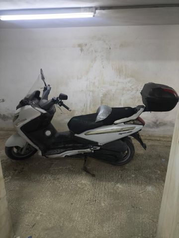 מודעת רכב סאן יאנג ג'וי-מקס 250
