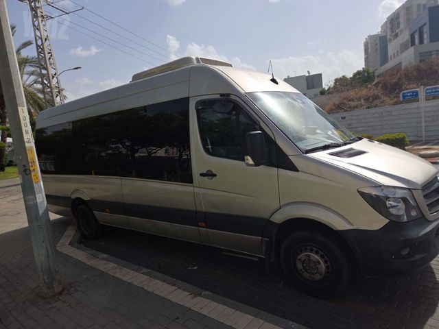 מודעת רכב מיניבוסים ורכבי הסעות