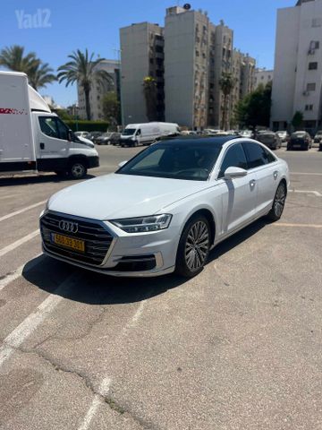 מודעת רכב אאודי A8