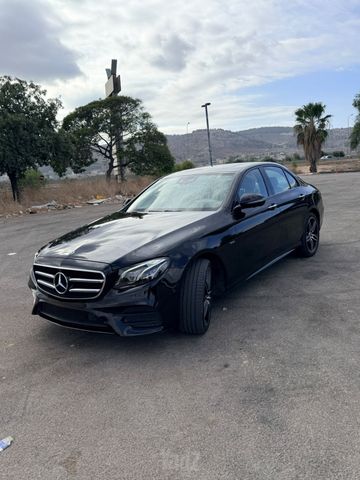 מודעת רכב מרצדס-בנץ E-class