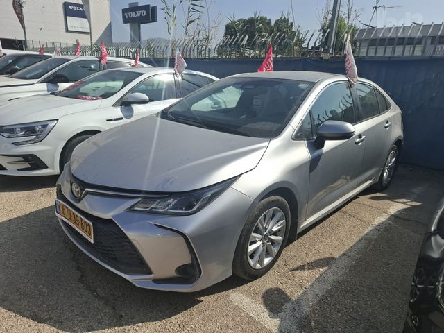 מודעת רכב טויוטה קורולה 2