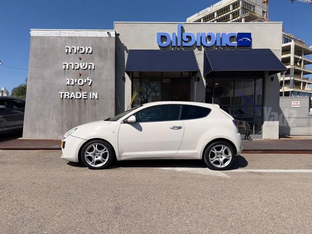 מודעת רכב אלפא רומיאו מיטו