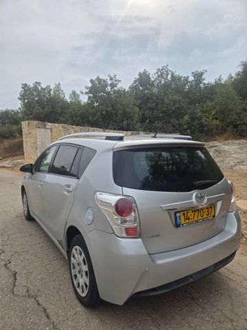 מודעת רכב טויוטה ורסו