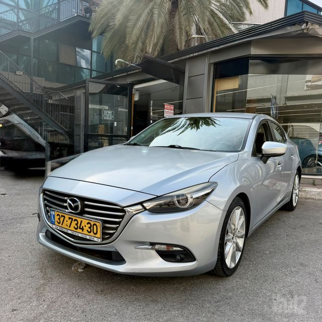 מודעת רכב מאזדה 3