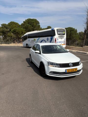מודעת רכב פולקסווגן ג'טה 1