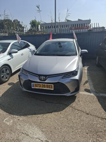 מודעת רכב טויוטה קורולה