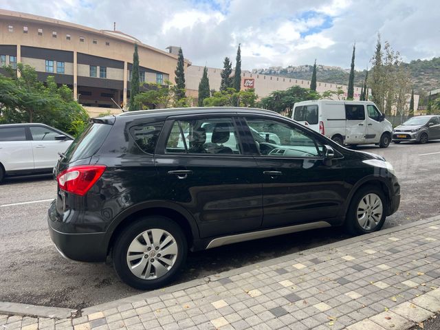 מודעת רכב סוזוקי קרוסאובר