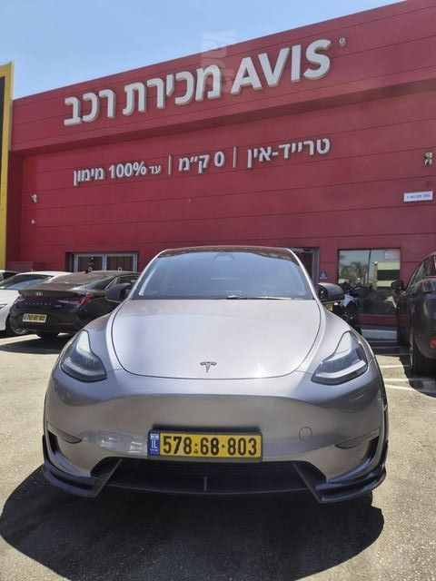 מודעת רכב טסלה מודל Y