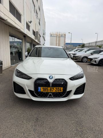 מודעת רכב ב מ וו i4