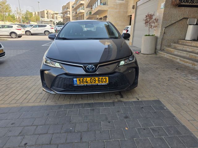מודעת רכב טויוטה קורולה 2