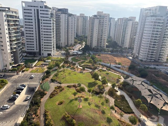 דרך המשי 19