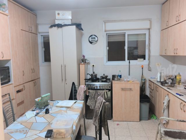 רחובות הבוכרים 16