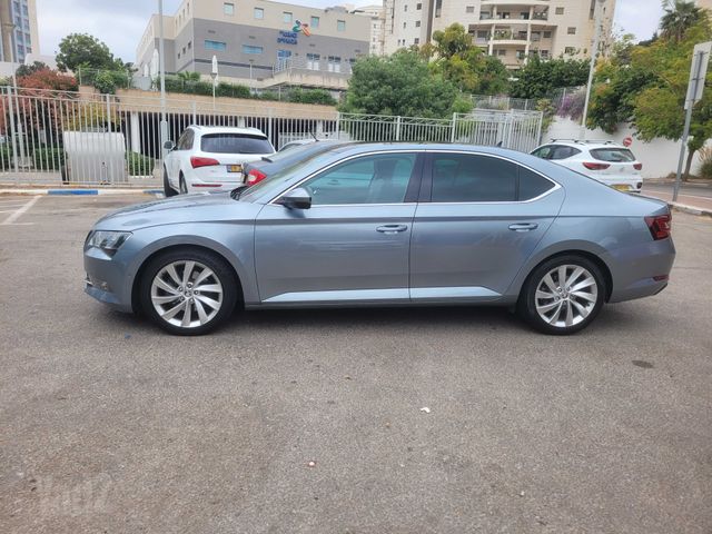 מודעת רכב סקודה סופרב