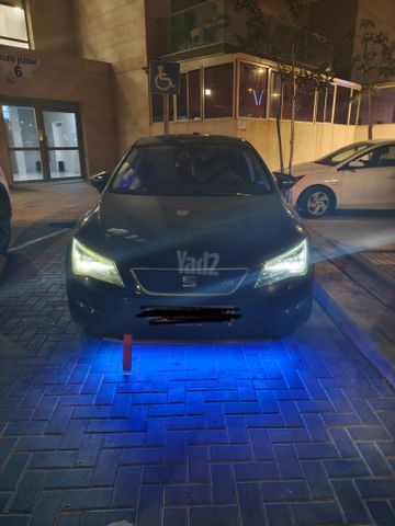 מודעת רכב סיאט לאון