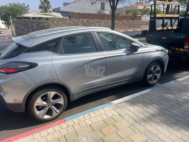 מודעת רכב ג׳ילי Geometry C