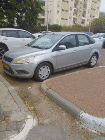 פוקוס Trend אוט׳ סדאן 4 דל 1.6 (100 כ״ס)