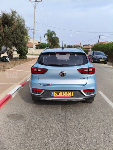 מודעת רכב אם ג'י ZS