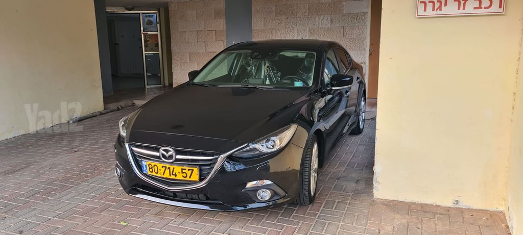 מודעת רכב מאזדה 3