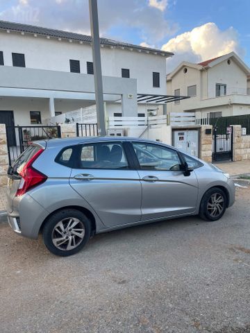 מודעת רכב הונדה ג'אז