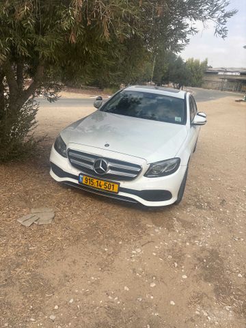 מודעת רכב מרצדס-בנץ E-class