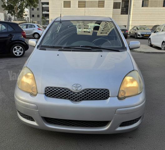 מודעת רכב טויוטה יאריס