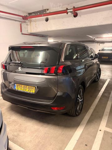 מודעת רכב פיג'ו 5008