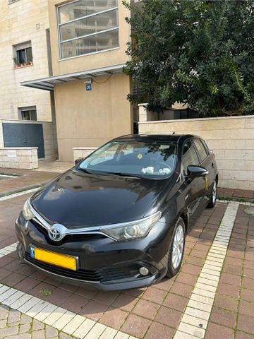 מודעת רכב טויוטה אוריס