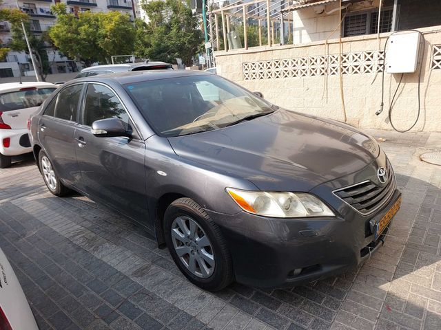מודעת רכב טויוטה קאמרי