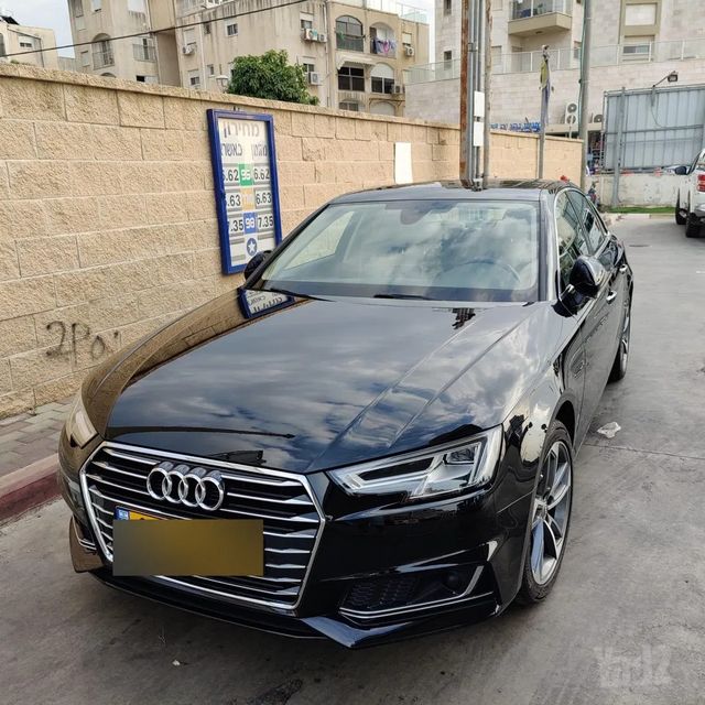 מודעת רכב אאודי A4