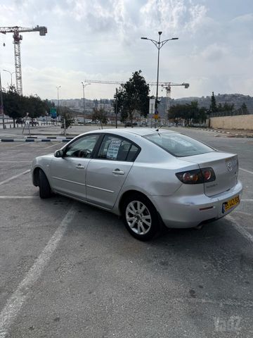 מודעת רכב מאזדה 3