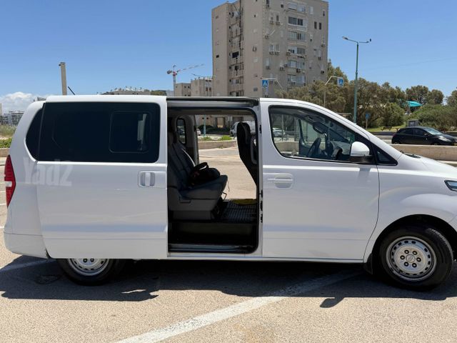 מודעת רכב יונדאי H-1 / i800