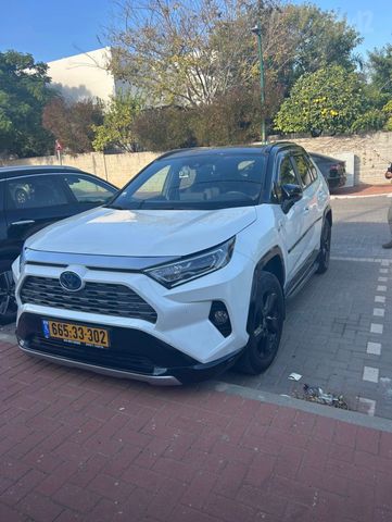 מודעת רכב טויוטה RAV4