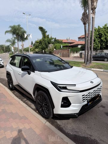 מודעת רכב טויוטה RAV4