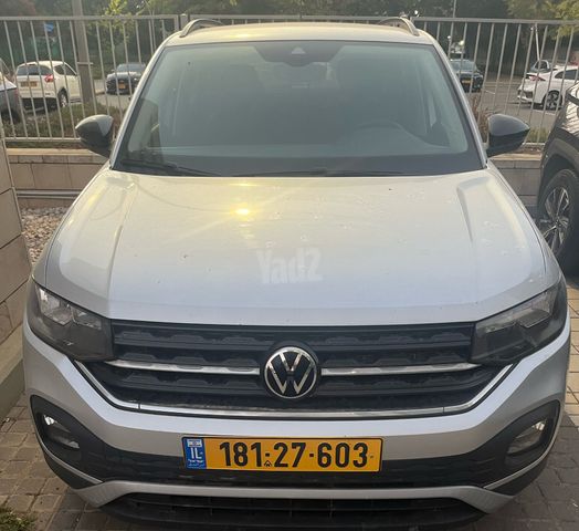מודעת רכב פולקסווגן T-קרוס