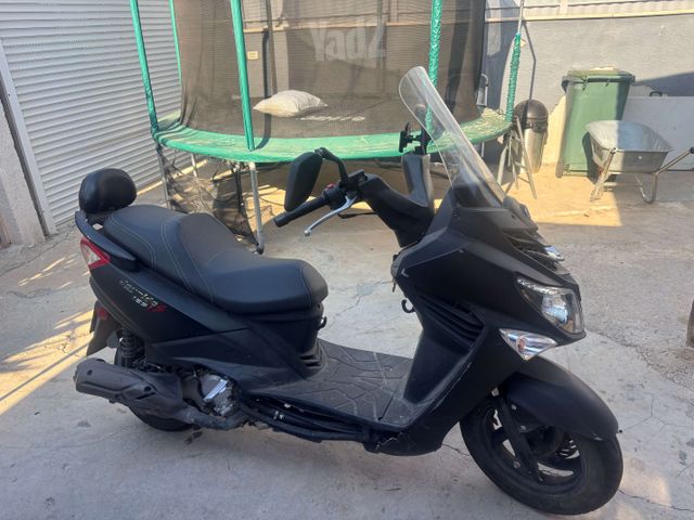 מודעת רכב סאן יאנג ג'וי רייד 125