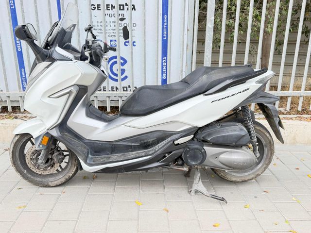 מודעת רכב הונדה FORZA300