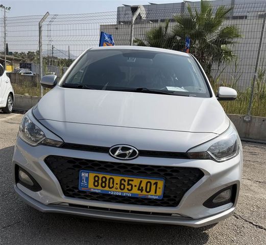 מודעת רכב יונדאי i20