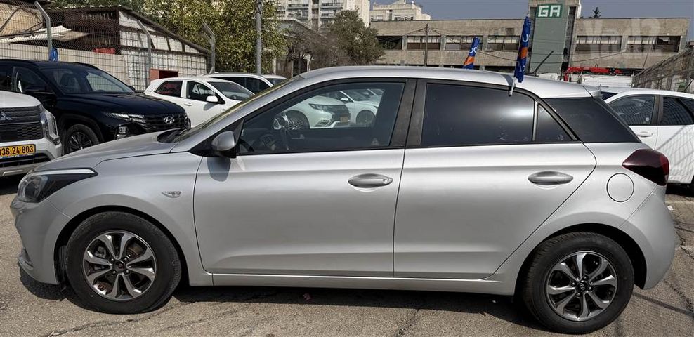 מודעת רכב יונדאי i20 1