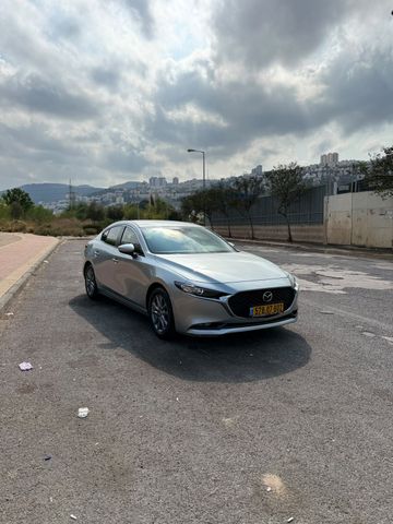 מודעת רכב מאזדה 3 2