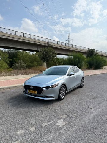 מודעת רכב מאזדה 3