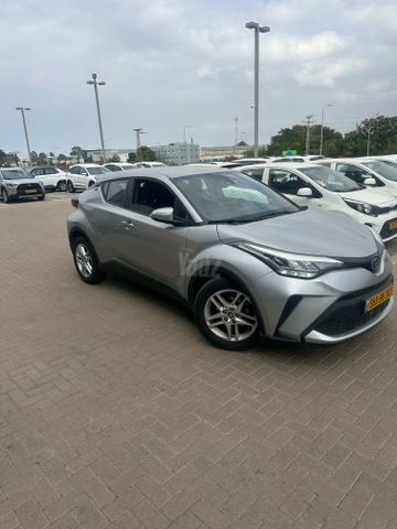 מודעת רכב טויוטה C-HR 2