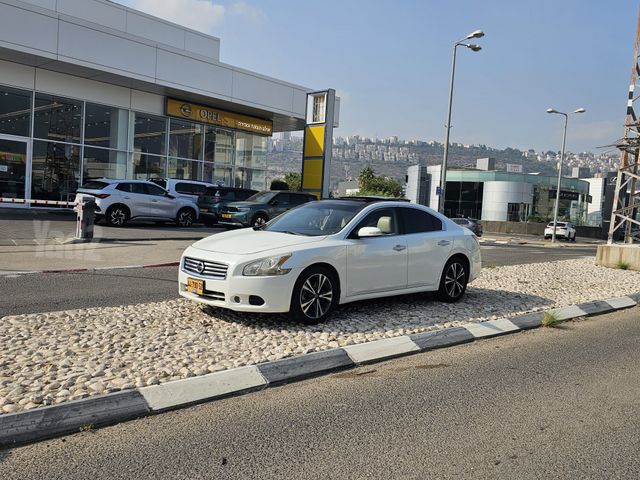 מודעת רכב ניסאן מקסימה