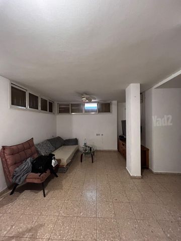 קדושי בלזן 18