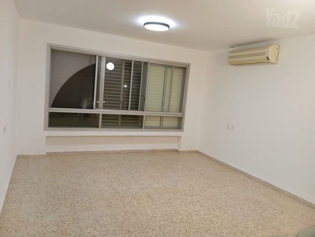 הרקפת 5