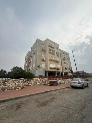 אבשלום חביב 7
