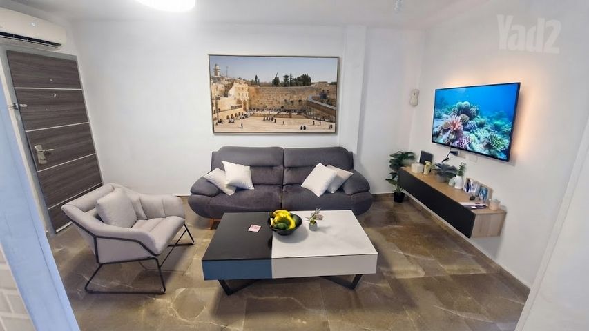 הנורית 7