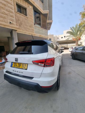 מודעת רכב סיאט ארונה